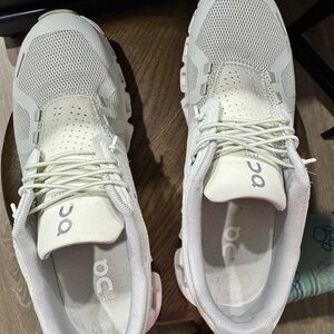 On Running Light Gray Athletic Shoes